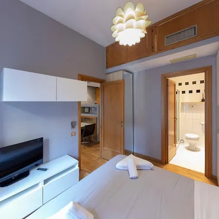 Spanish Steps, Dominic, Strollingrome Appartement *